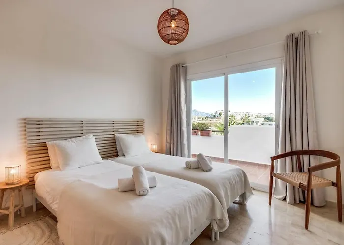 Beautiful Casita Near Lunymar Golf Course With Stunning Views Apartamento Estepona